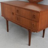 Scandinavian dressing table 60