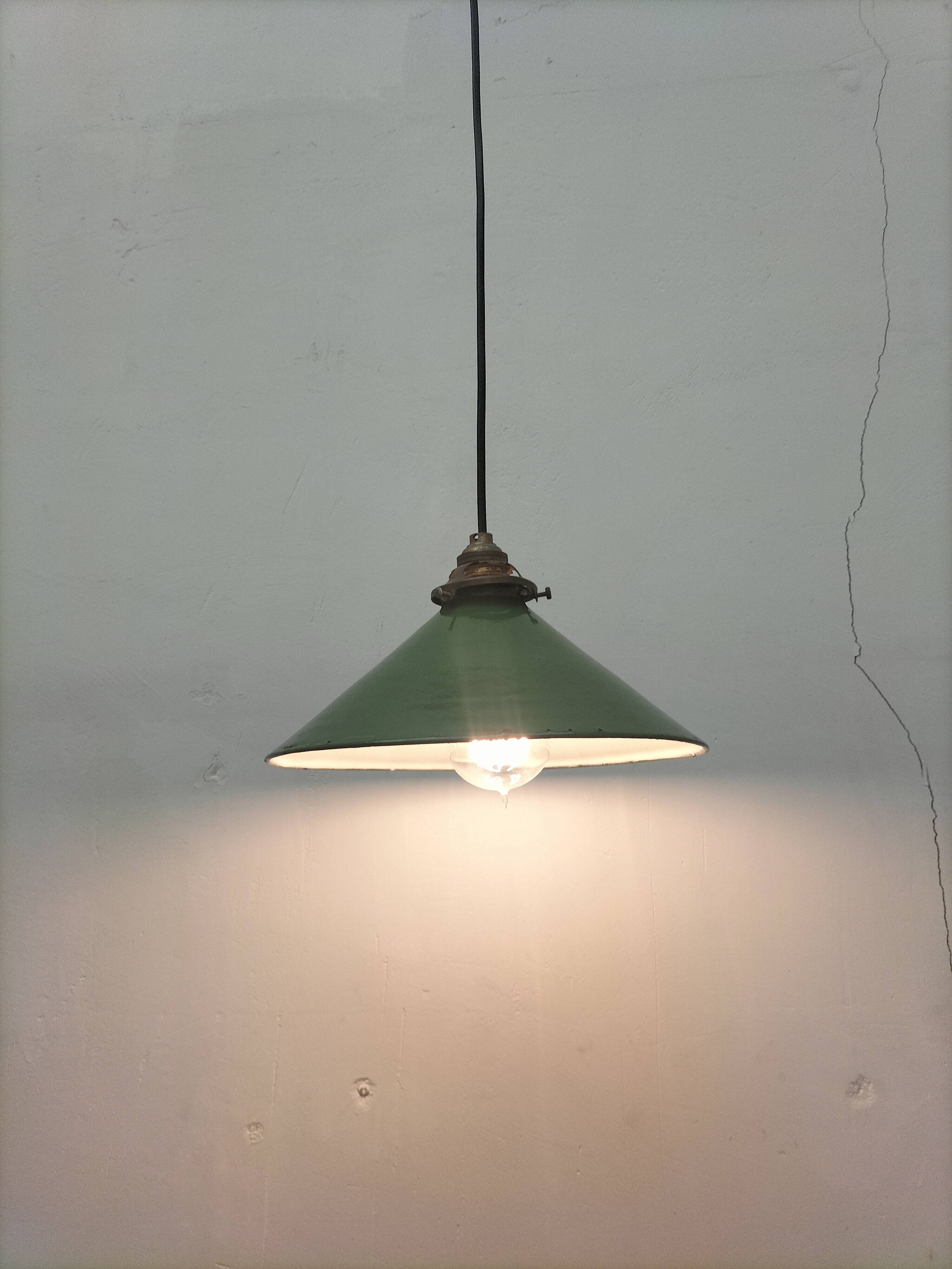 Enameled sheet metal cone pendant light