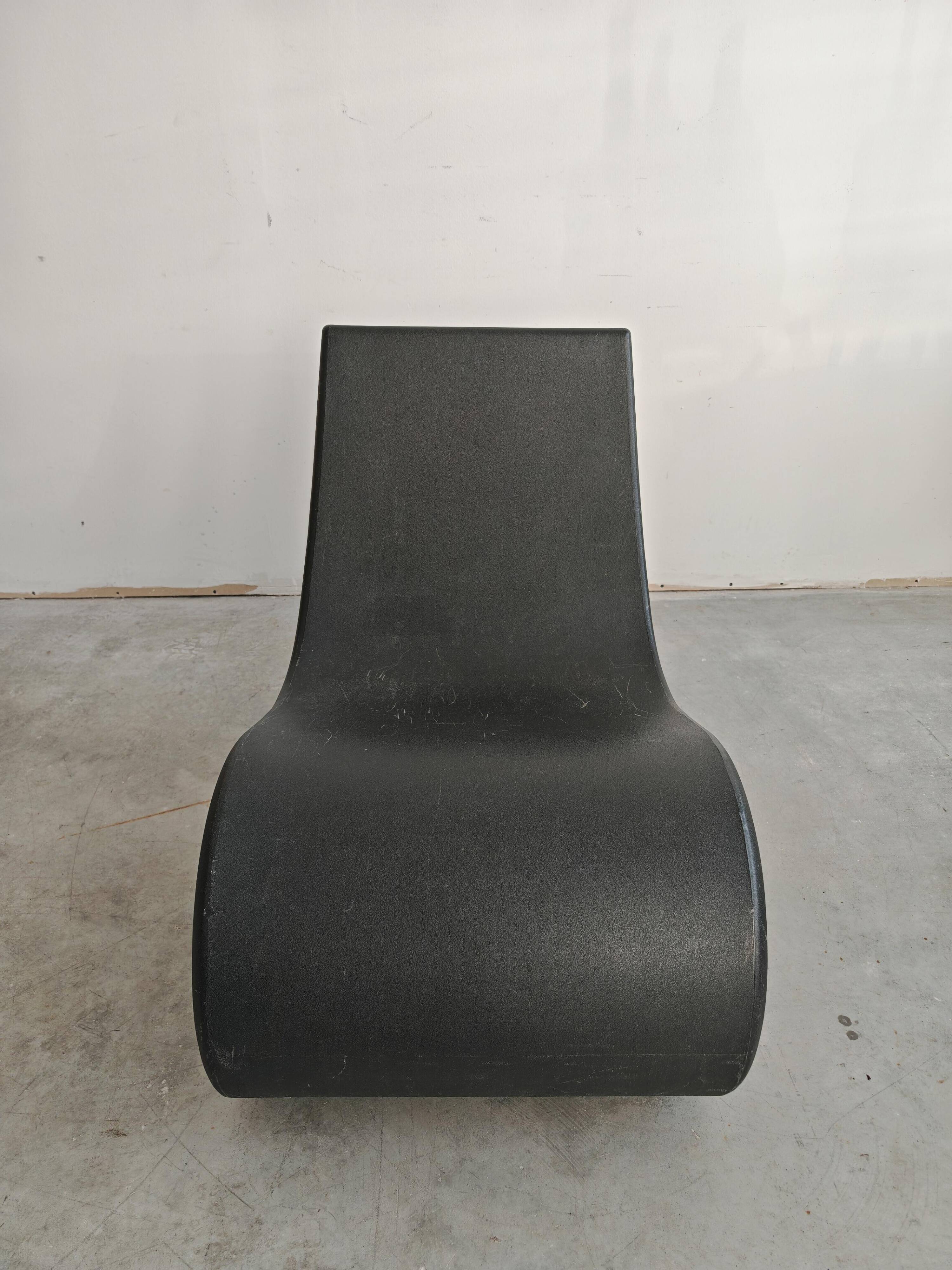 Fauteuil lounge postmoderne Fish chair Satyendra Pakhalé Cappellini