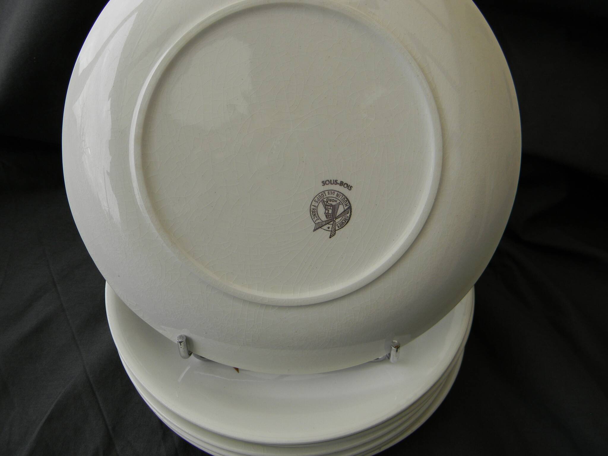 Set of 8 dessert plates in earthenware from ORCHIES. Model Underwood.