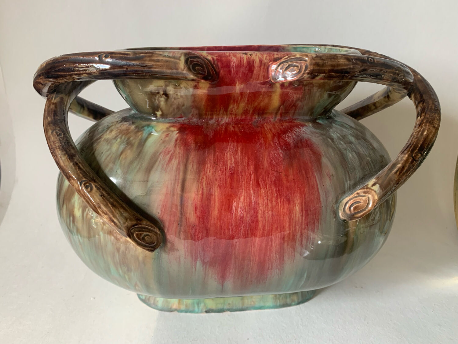 Vasque en faïence émaillée Art Deco
