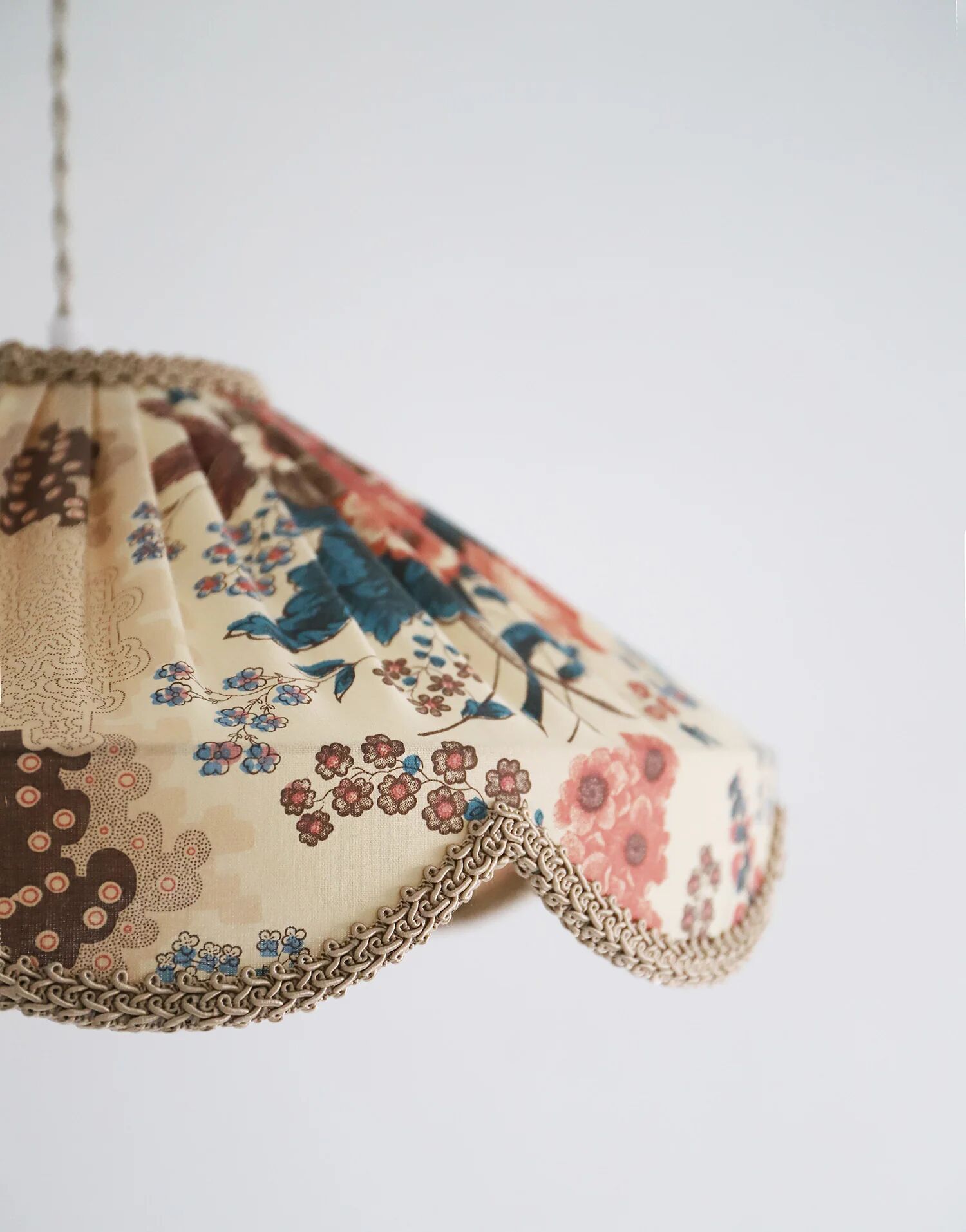 Floral print suspension Cosette "Isabelle"