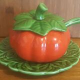 Vintage tomato-shaped slurry