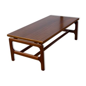 Table scandinave massive en teck