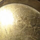 Plateau marocain gravé rond métal doré , cuivre jaune