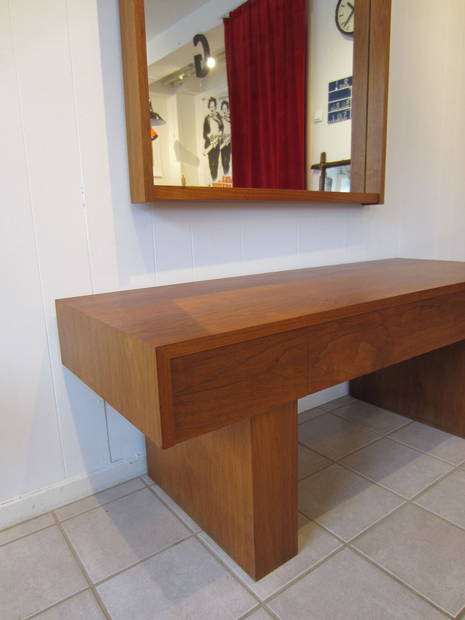 Commode scandinave par Ateljé Glas & Trä Hovmantorp