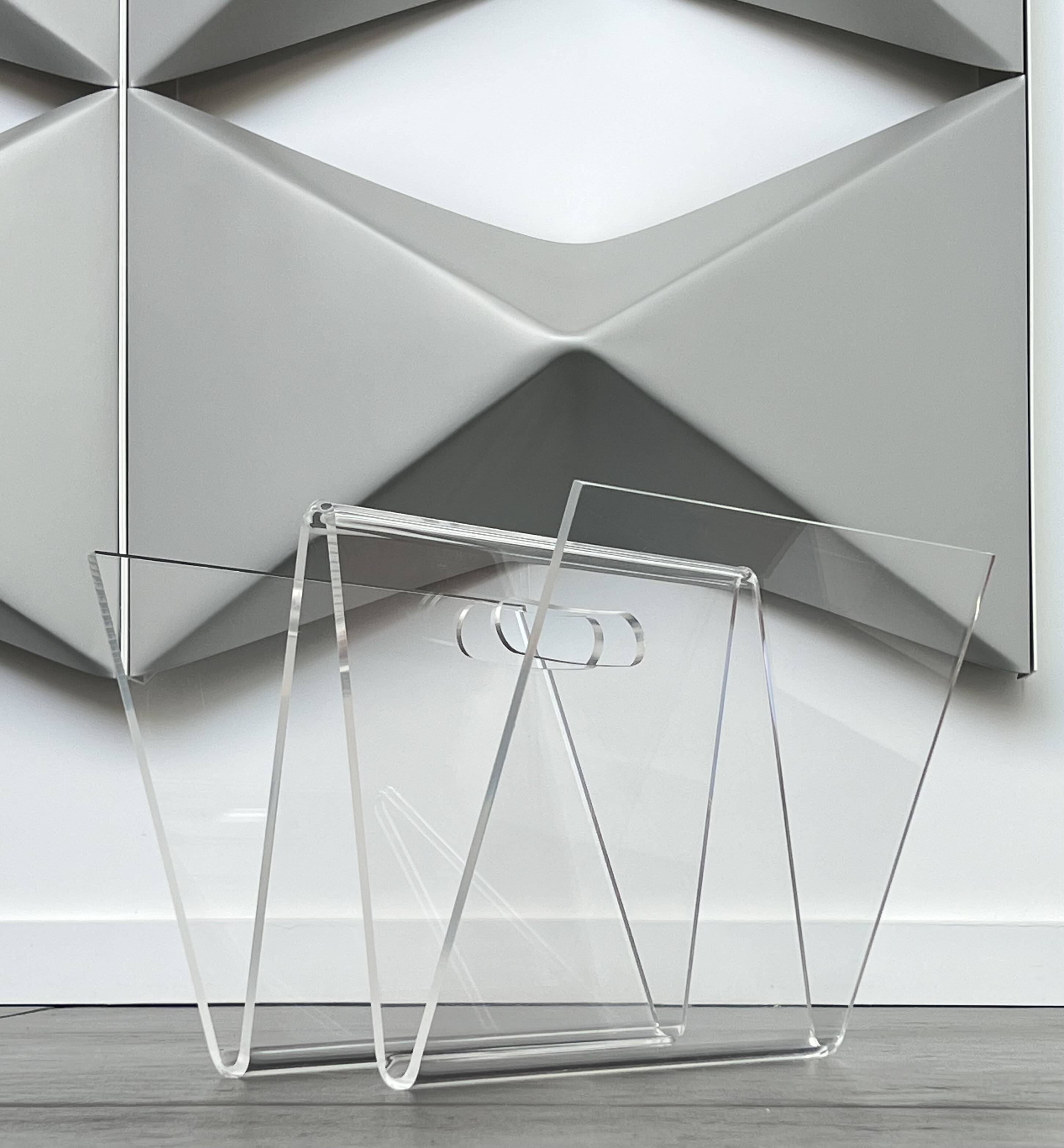 W magazine rack in plexiglass, France 1970s