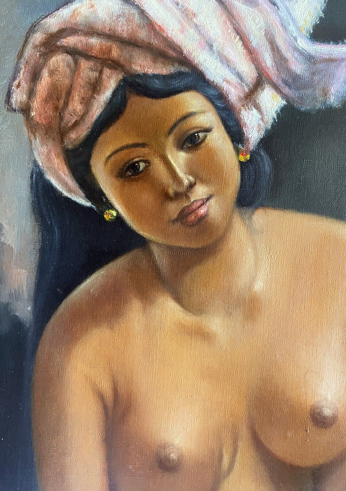 Orientalist painting Bali "Femme dêvetue" signed and dated 1984 with frame