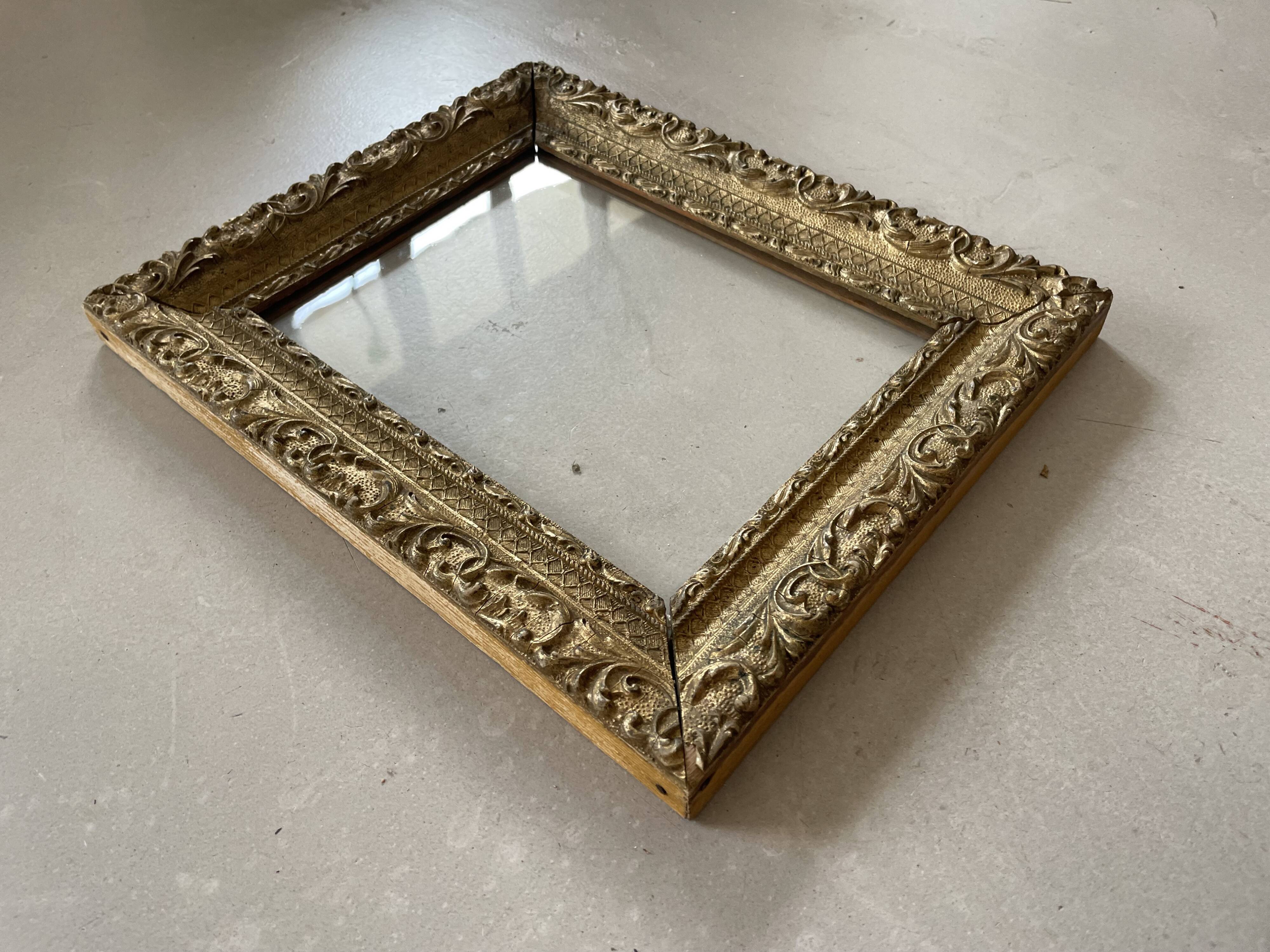 Old golden frame 32x26cm