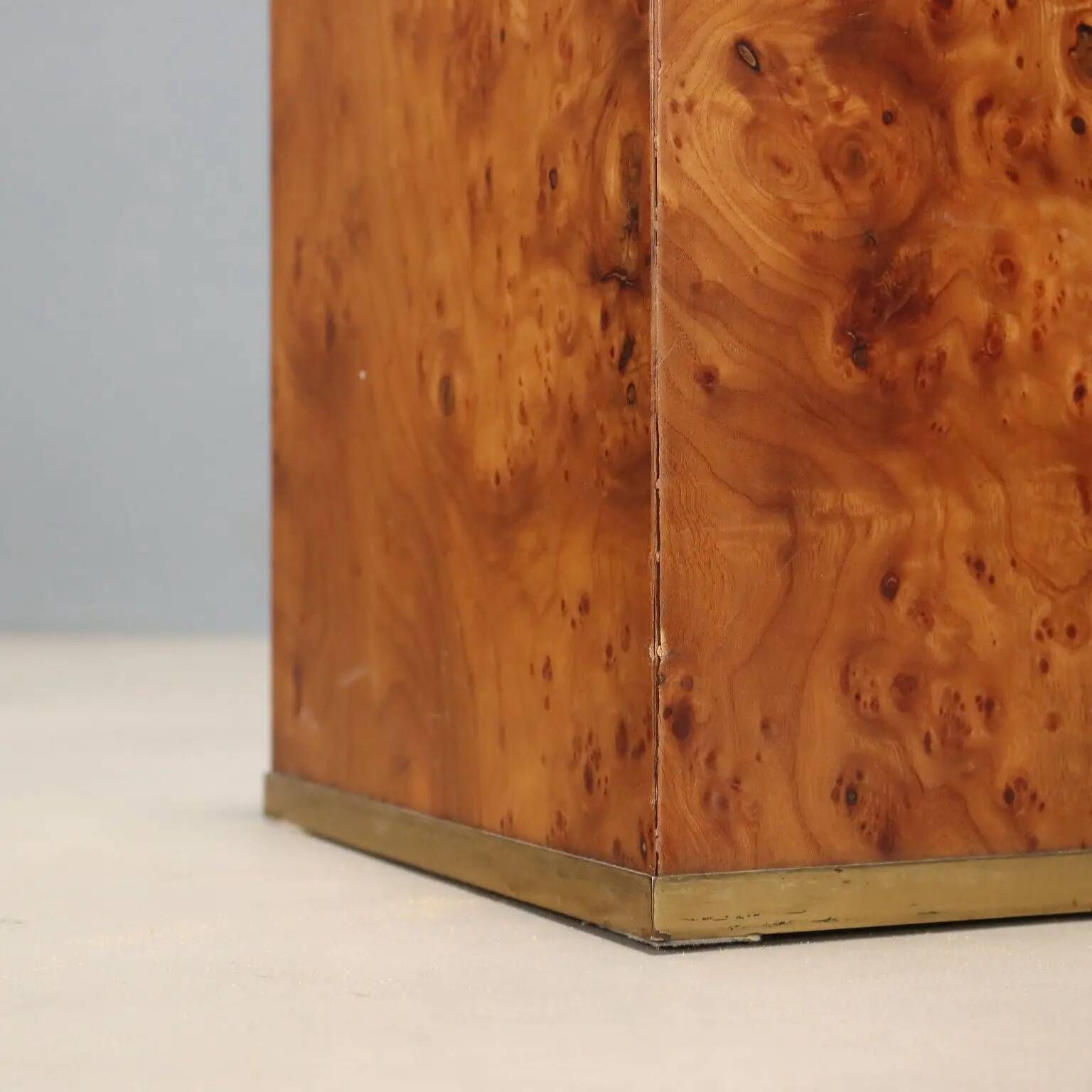 Vintage umbrella stand in burl wood and brass, Italy, 1970s-1980s.