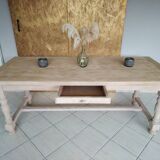 Renovated extendable oak table