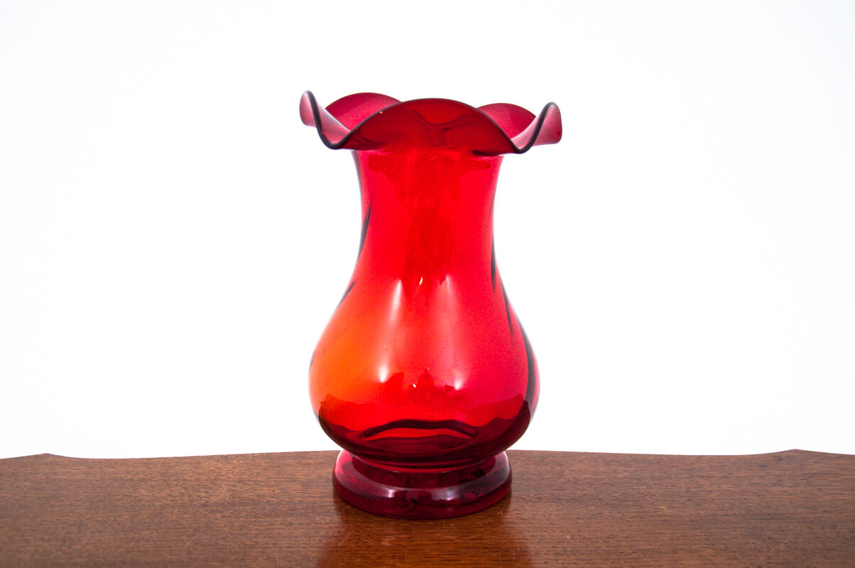 Red Silesia Rustica vase, designed by L. Fiedorowicz, HSG Ząbkowice, 1960s