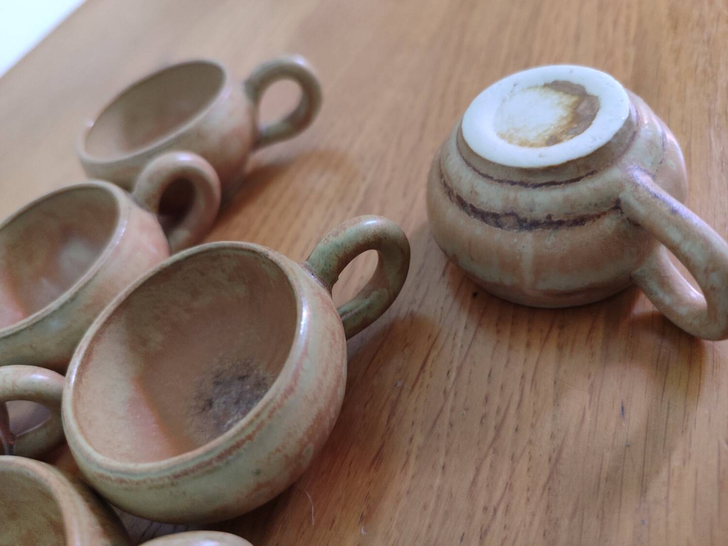 Mini stoneware cups