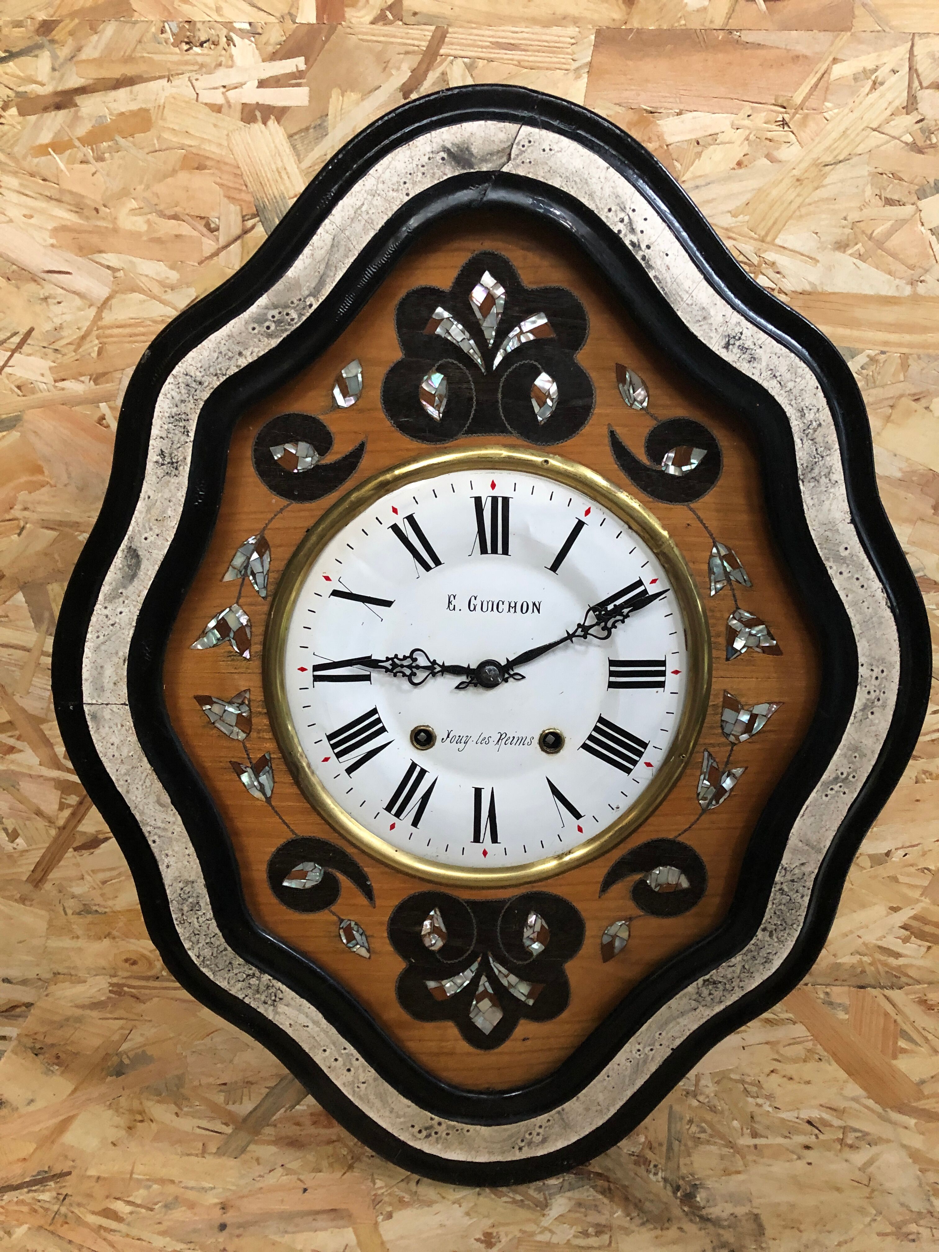 Clock pendulum ox eye wood decoration mother-of-pearl dial enamelled vintage