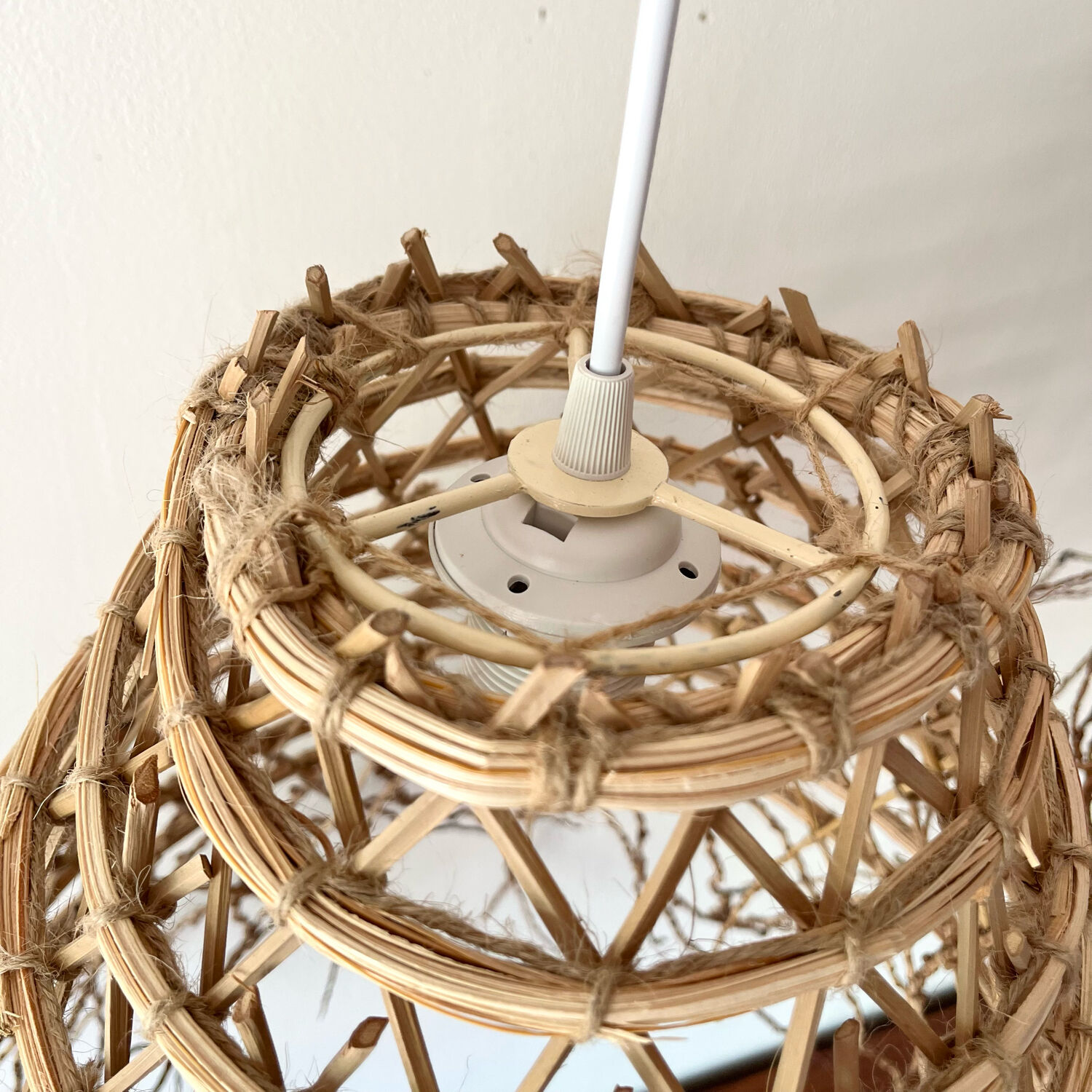 Rattan suspension