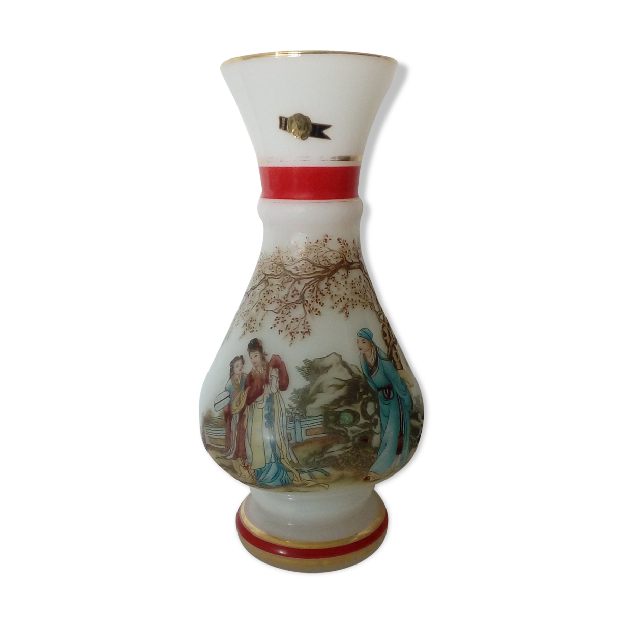Opaline vase italy asian decor japan geisha