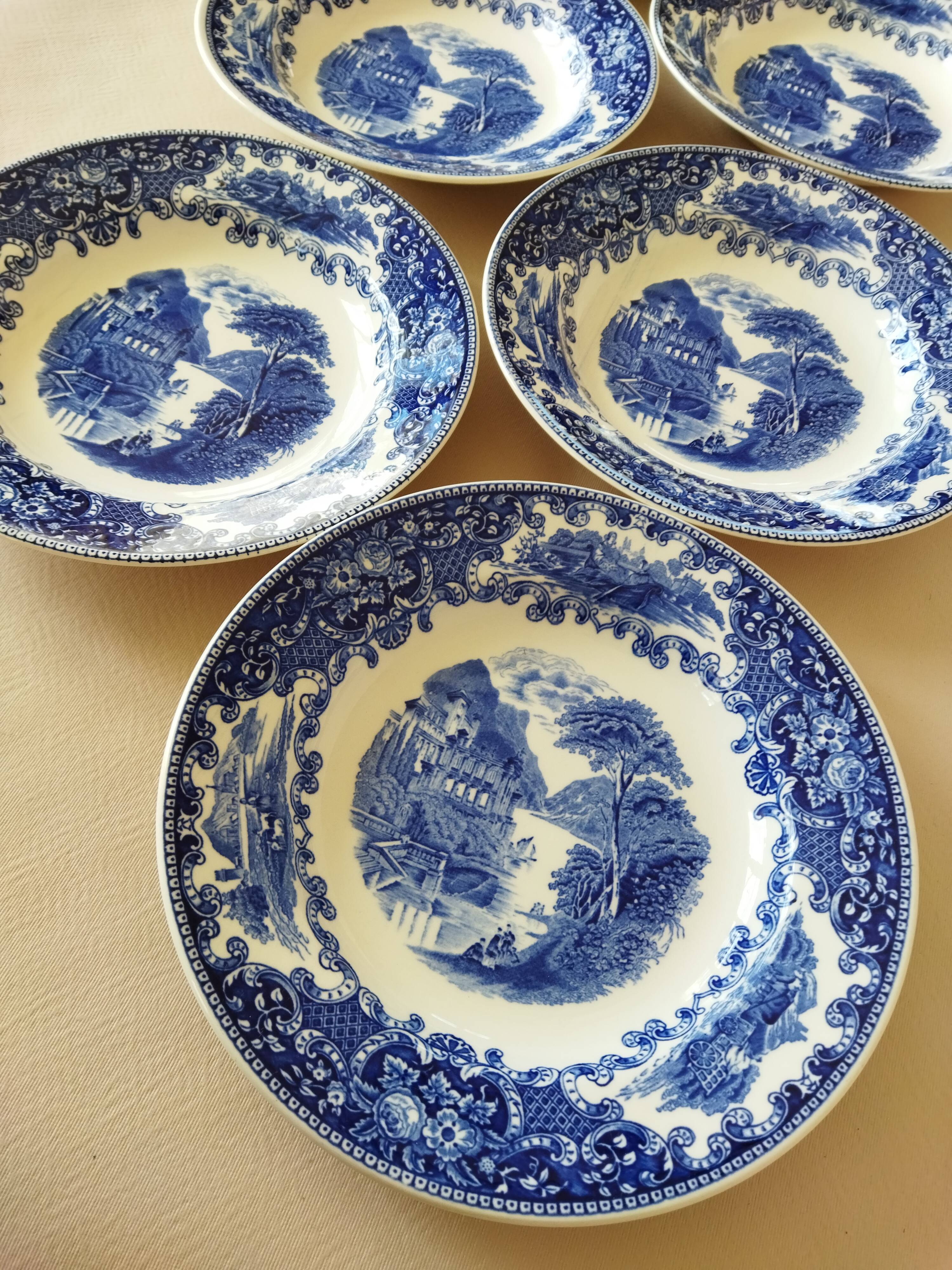 Royal Sphinx Maestricht P. Regout "Cambridge Old England" blue & white soup plates