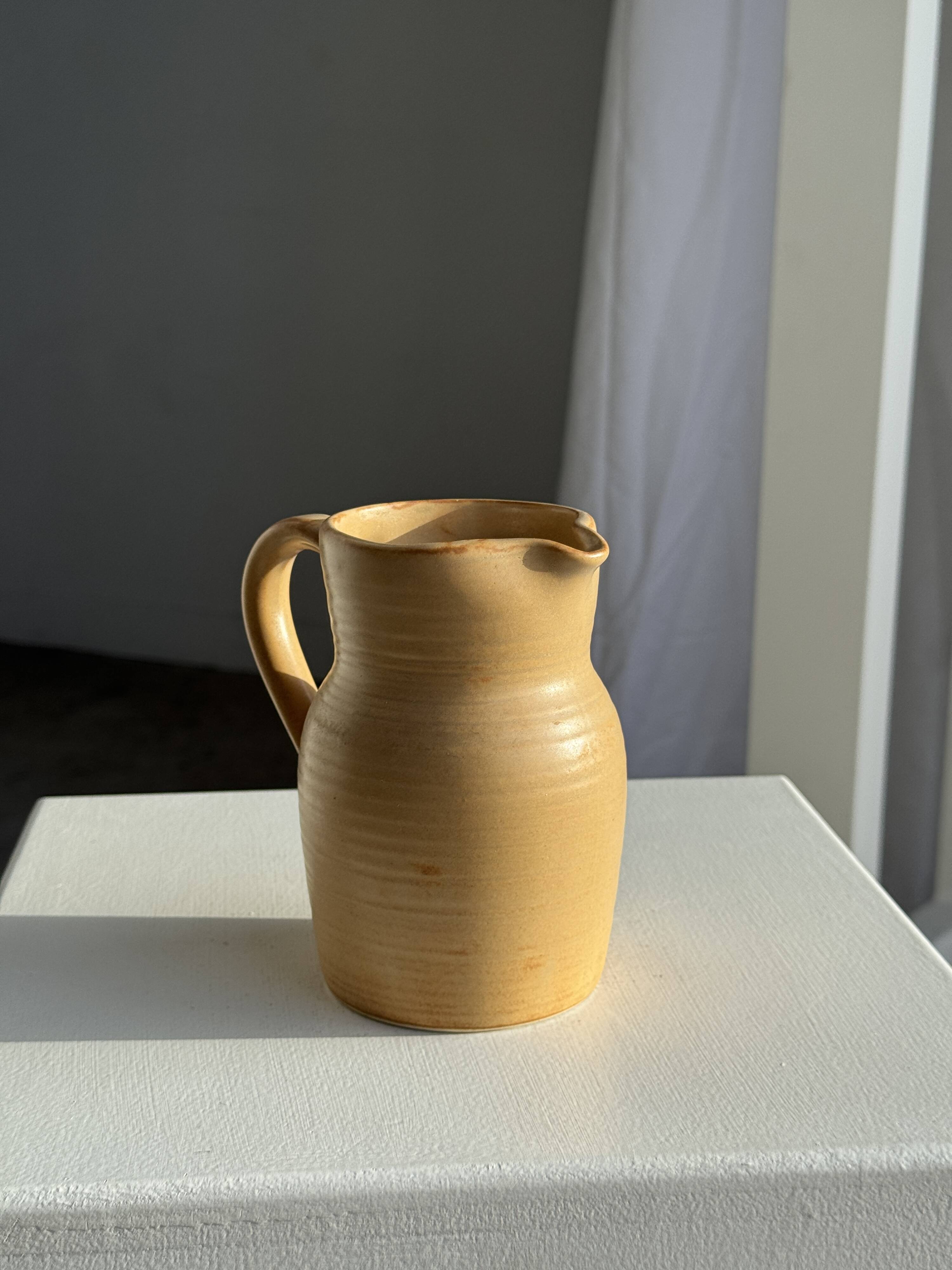Small vintage jug engraved 50cl matte beige stoneware H14