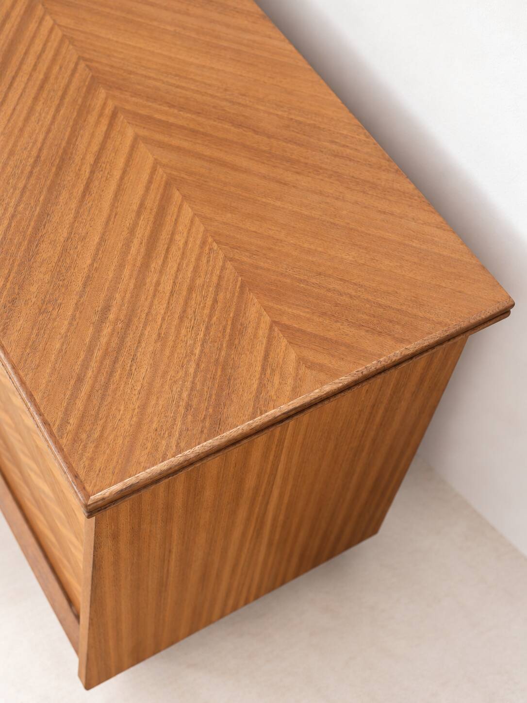 Teak enfilade with herringbone pattern from the 1950s.