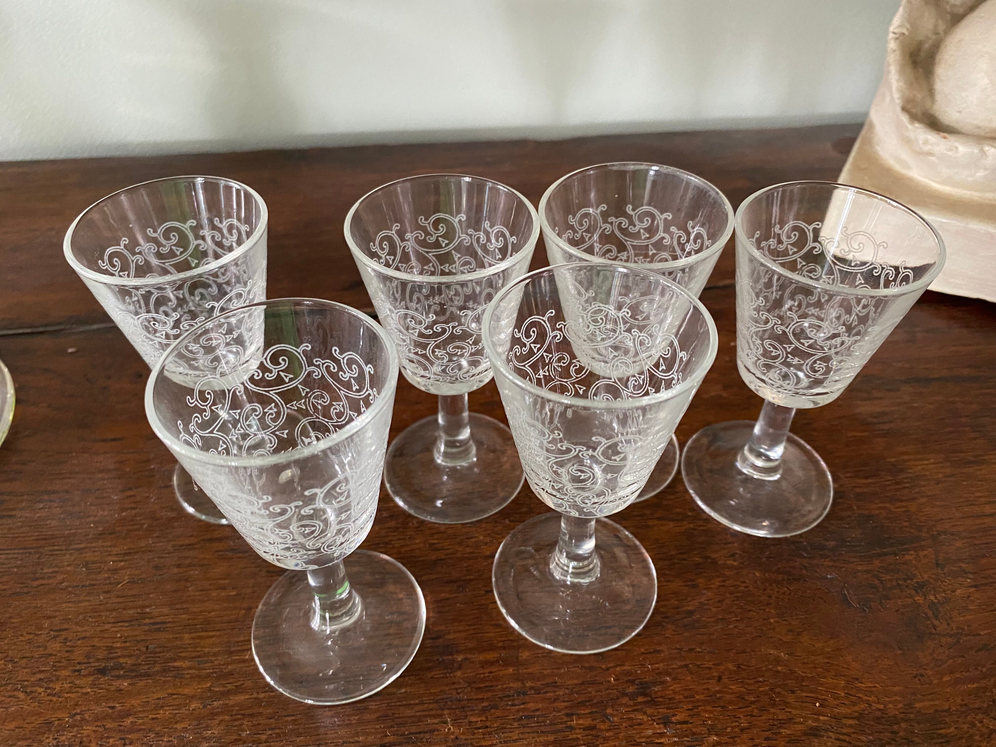 6 engraved antique glasses