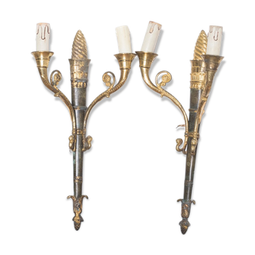 Pair of bronze wall lights