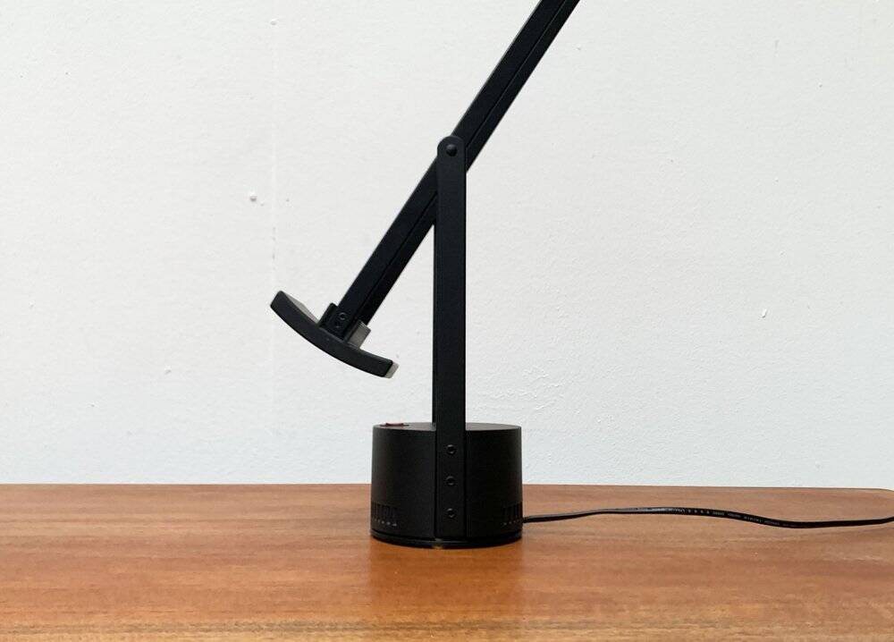 Postmodern Italian Tizio table lamp by Richard Sapper for Artemide, 1970s.