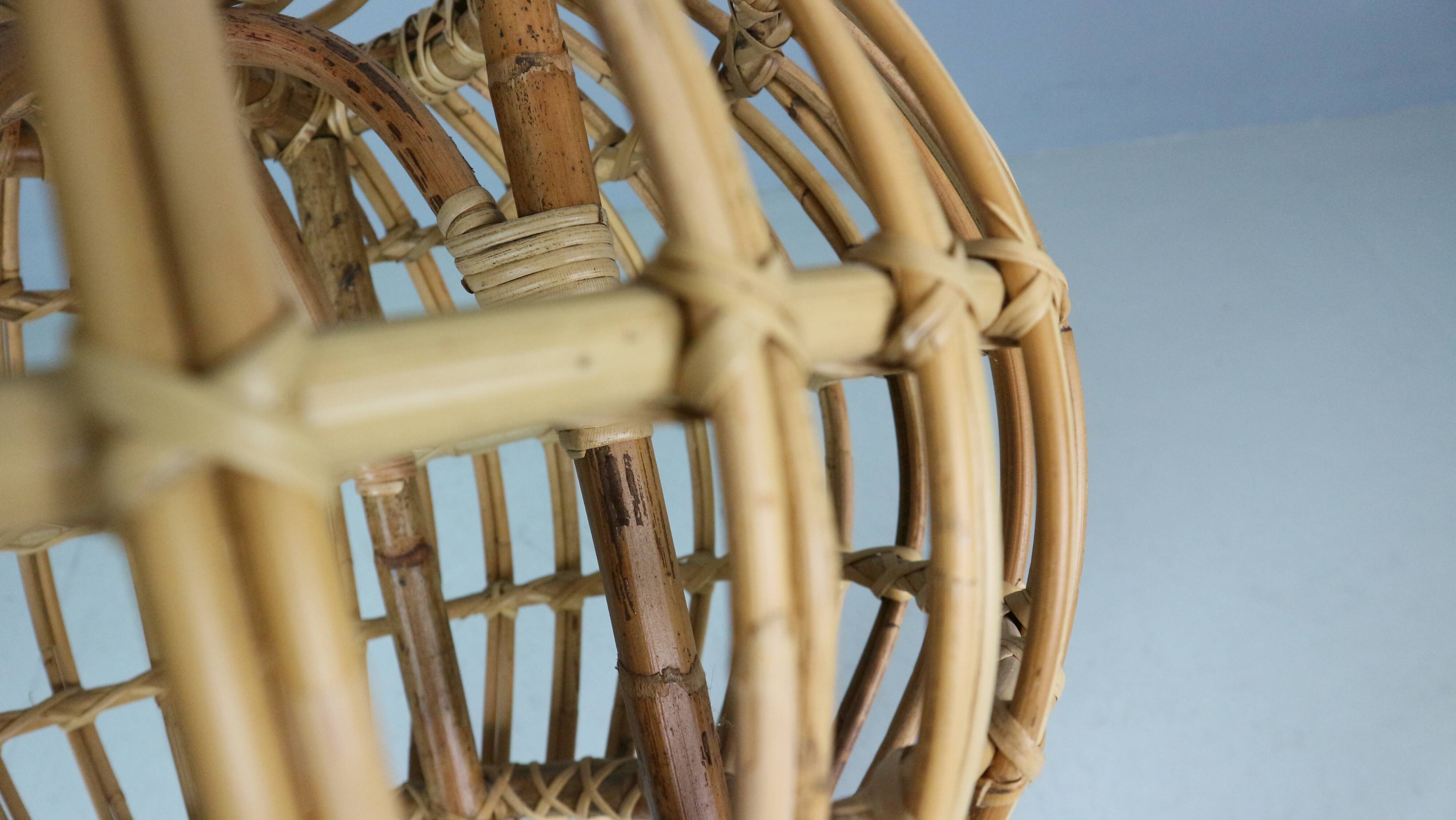 Pouf, jardinière, tabouret ou table d'appoint en rotin vintage des années 1960 par Dirk van Sliedrecht