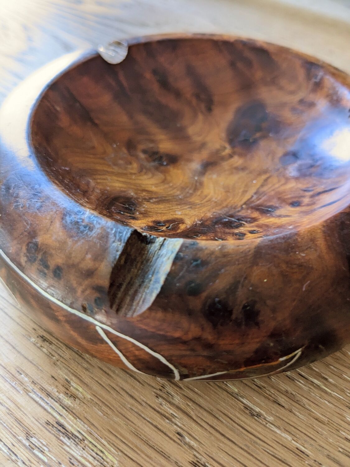 Artisanal ashtray in solid olive tree