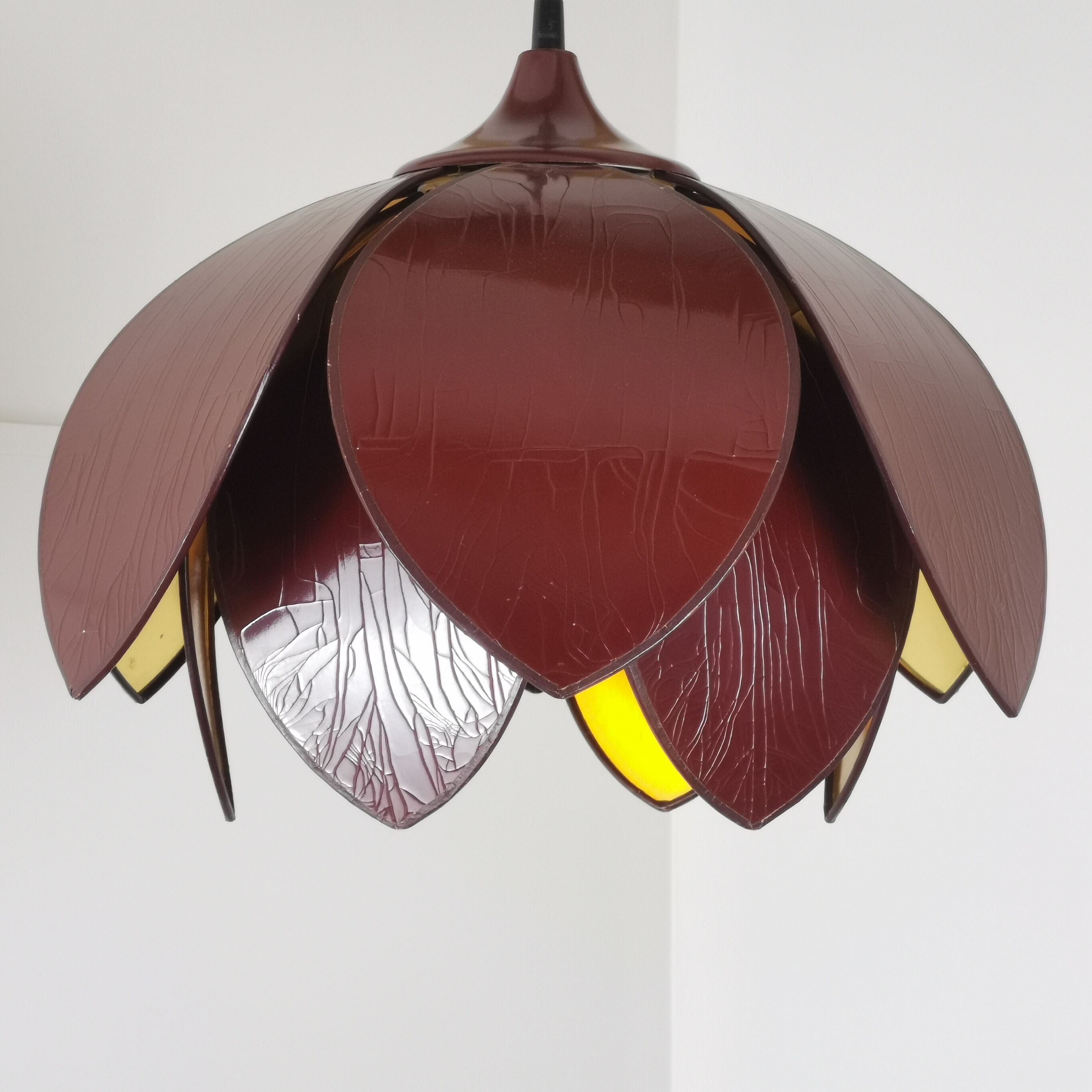 Lotus flower suspension