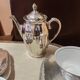Ensemble petit déjeuner à thé ou café en porcelaine