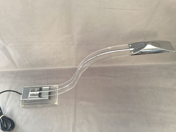 Lampe de bureau Cobra en lucite et métal chromé Italie années 80