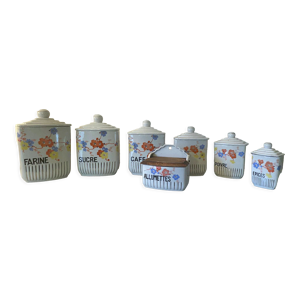 Six pots à épices anciens