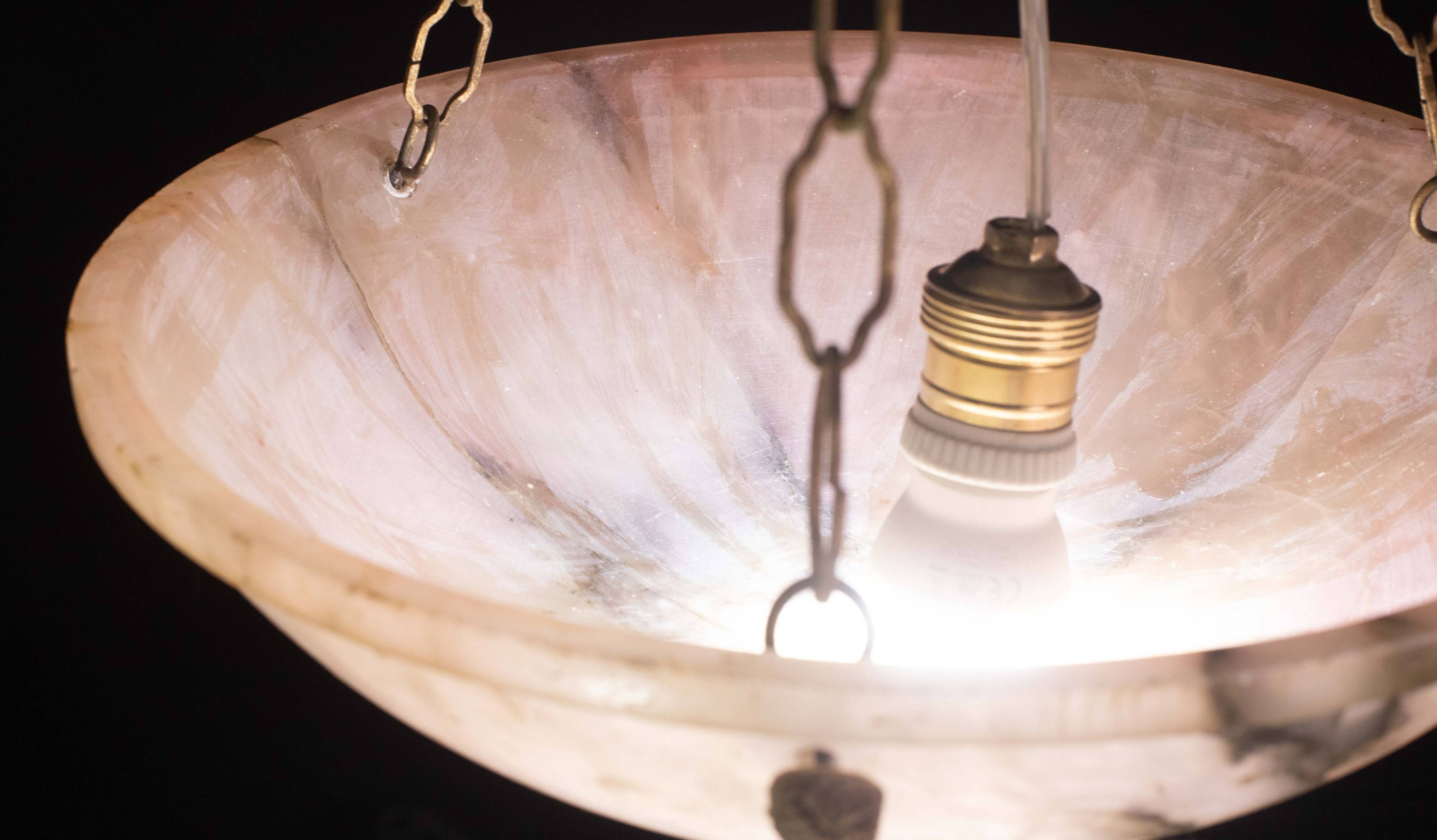 Art Decò Albaster white and pink chandelier, 1950s