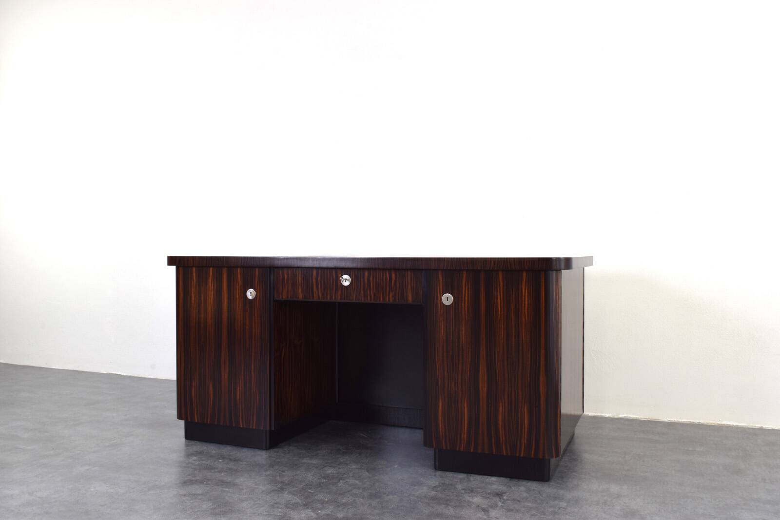 Art-Deco Desk by Bruno Paul for Deutsche Werkstätten Hellerau, 1920s