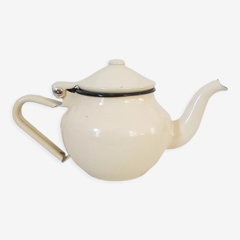 Enamelled teapot