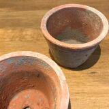 Cache pot en terre ancien