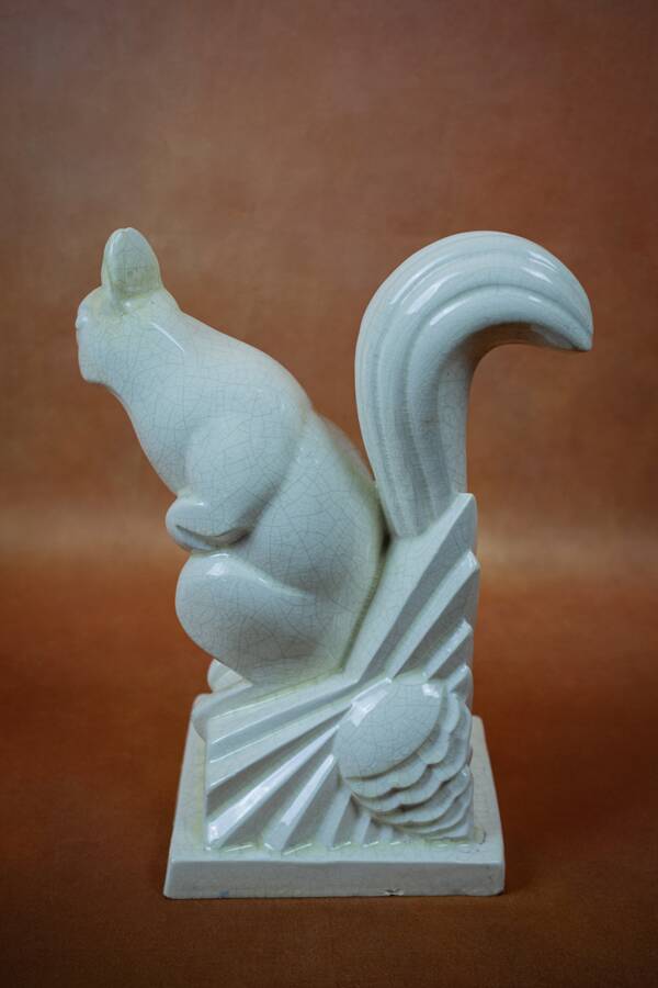 Charles LEMANCEAU, SAINT-CLÉMENT earthenware factory. Art Deco squirrel - 1930