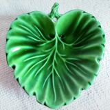 Three. Vintage leaf decoration pockets