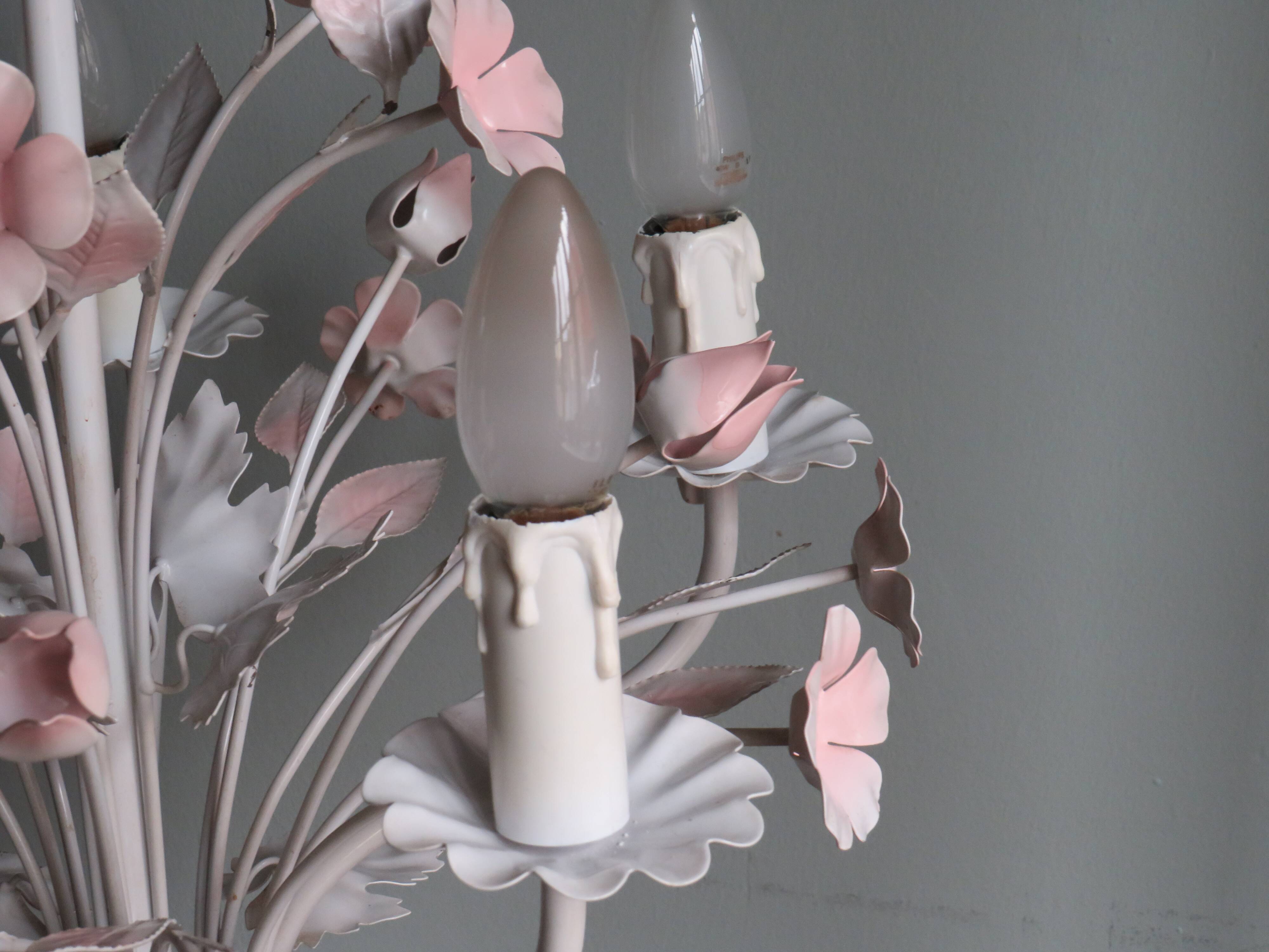 Vintage toleware chandelier with floral motifs, Italy from the 1960s.