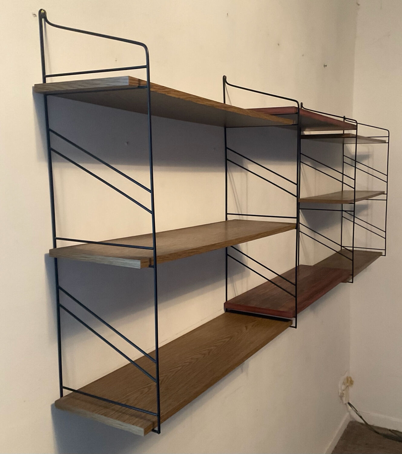 Vintage string shelf from the 60s-70s.