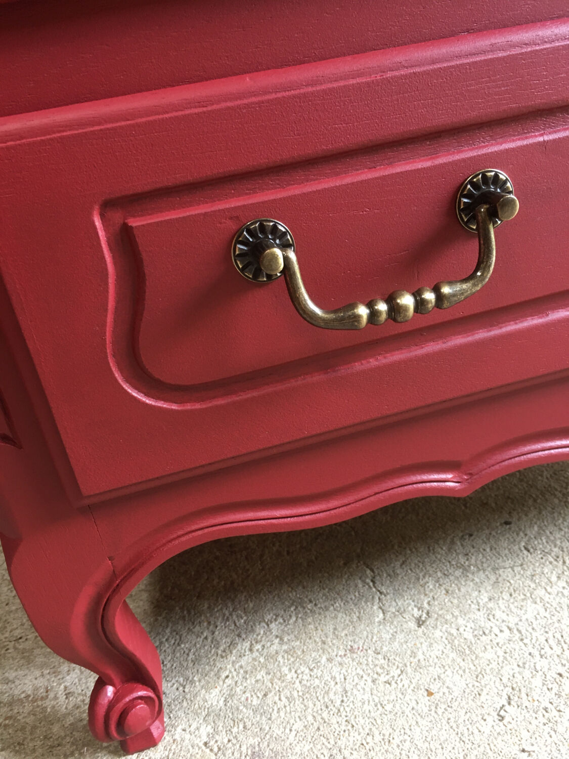 Vintage chest of drawers red bordeaux