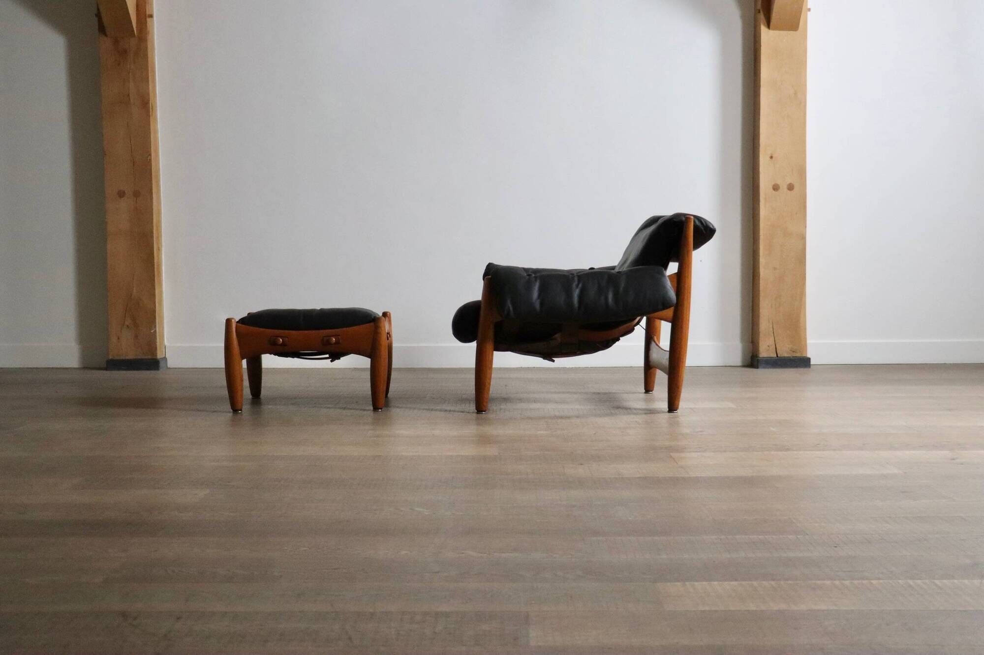 Sheriff Lounge Chair with ottoman by Sergio Rodrigues for Isa Bergamo 1960s