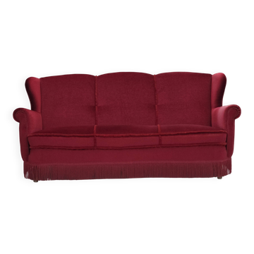 1960s, Danish 3-seater curved sofa, red furniture velour