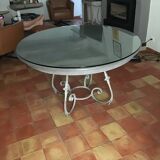 Round table