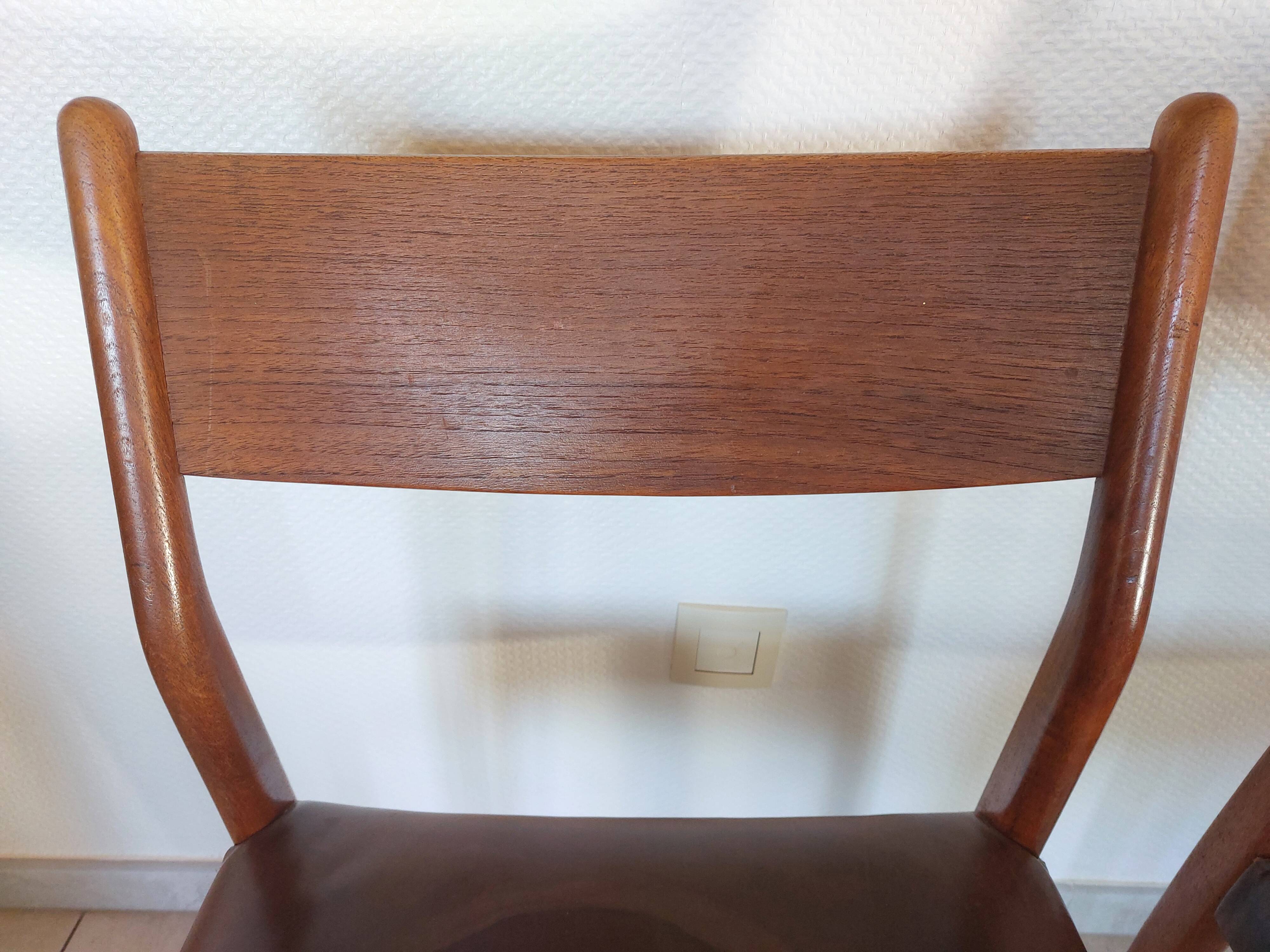 2 Fristho Franeker chairs, Scandinavian, teak and leather.
