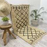 Handcrafted Moroccan Berber carpet 180 X 92 CM