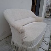 "Crapaud" bench in the richly decorated Napoleon III style.