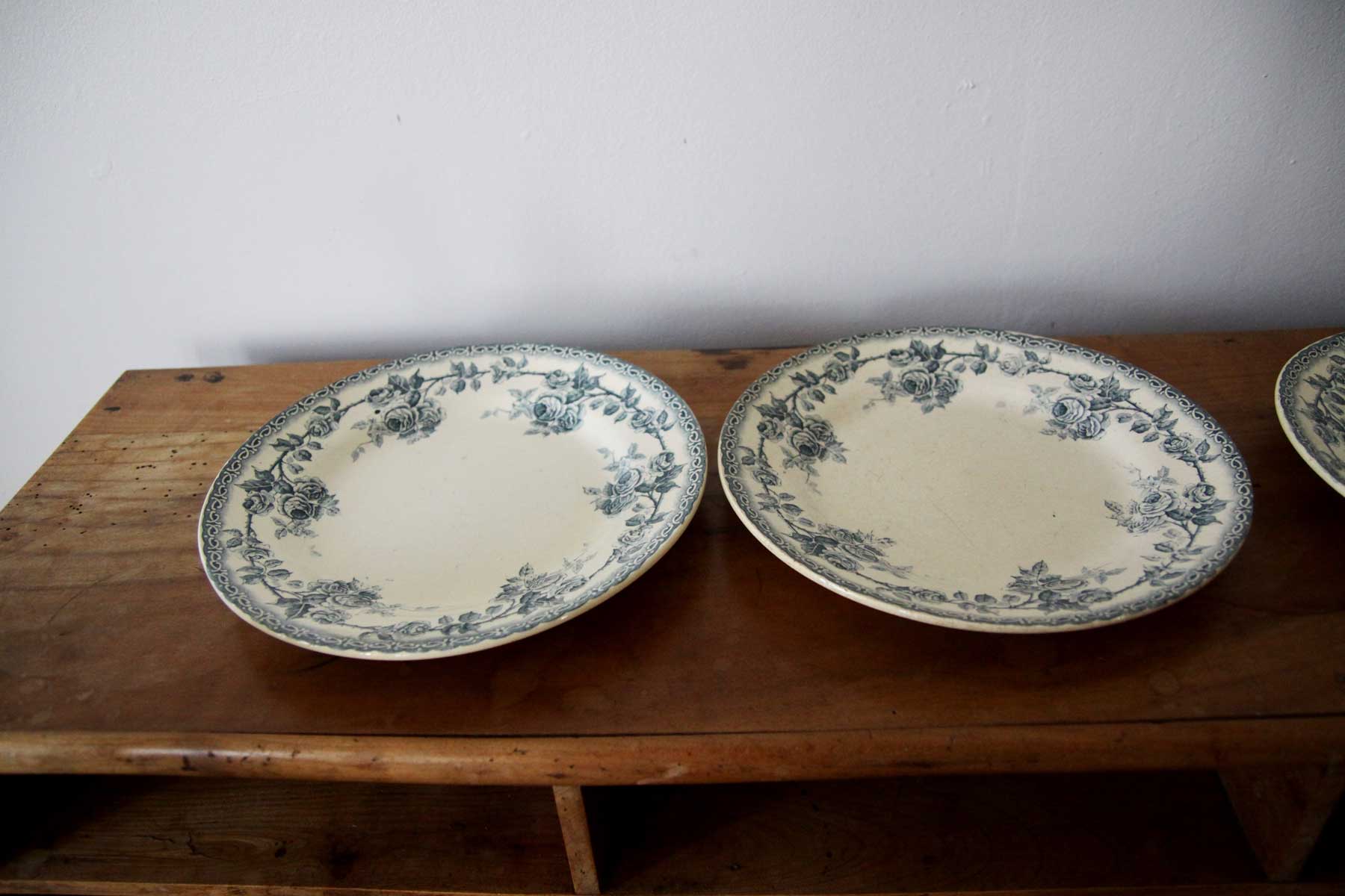 Lot of old 5 flowered plates