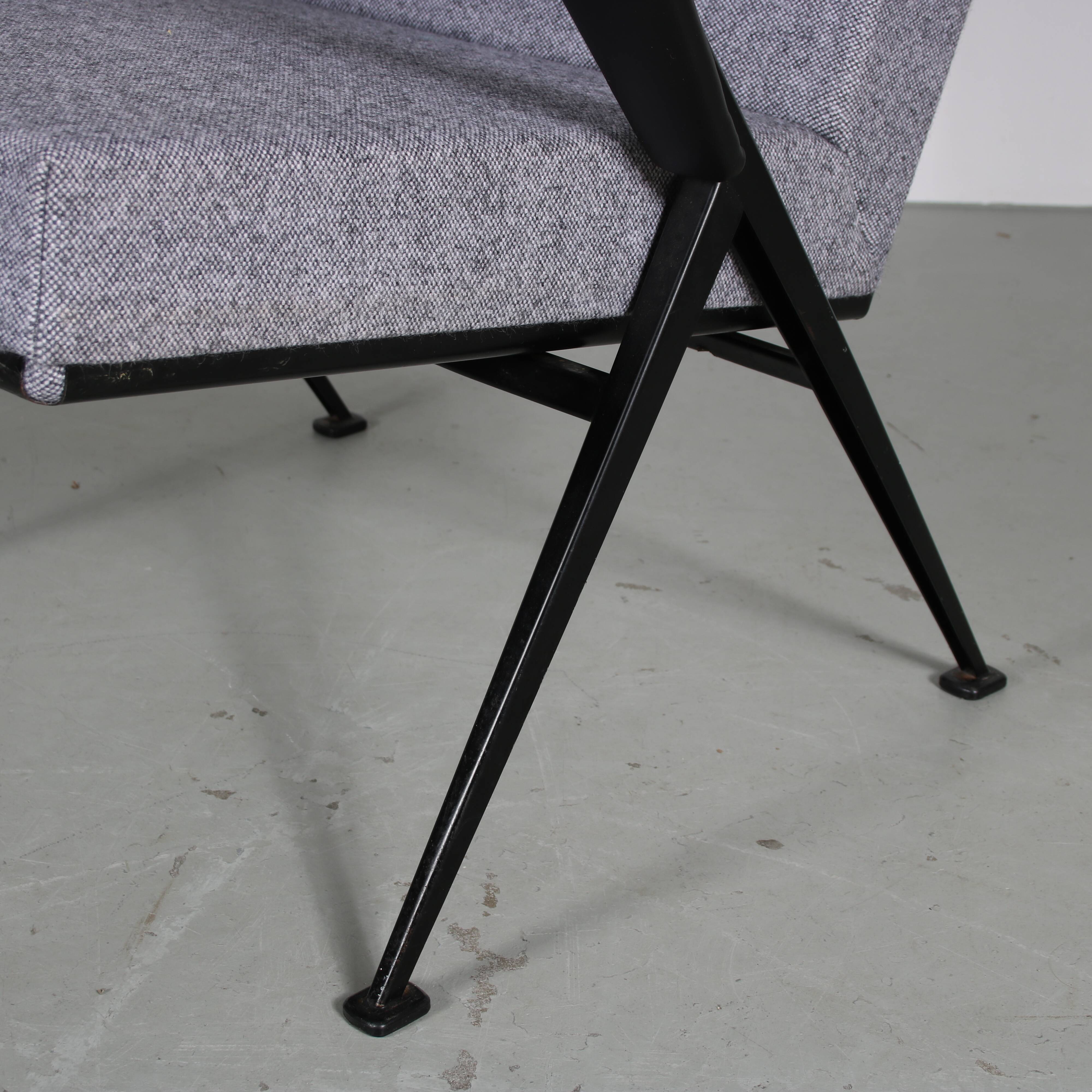 “Repose” Chair by Friso Kramer for Ahrend de Cirkel, Netherlands 1960