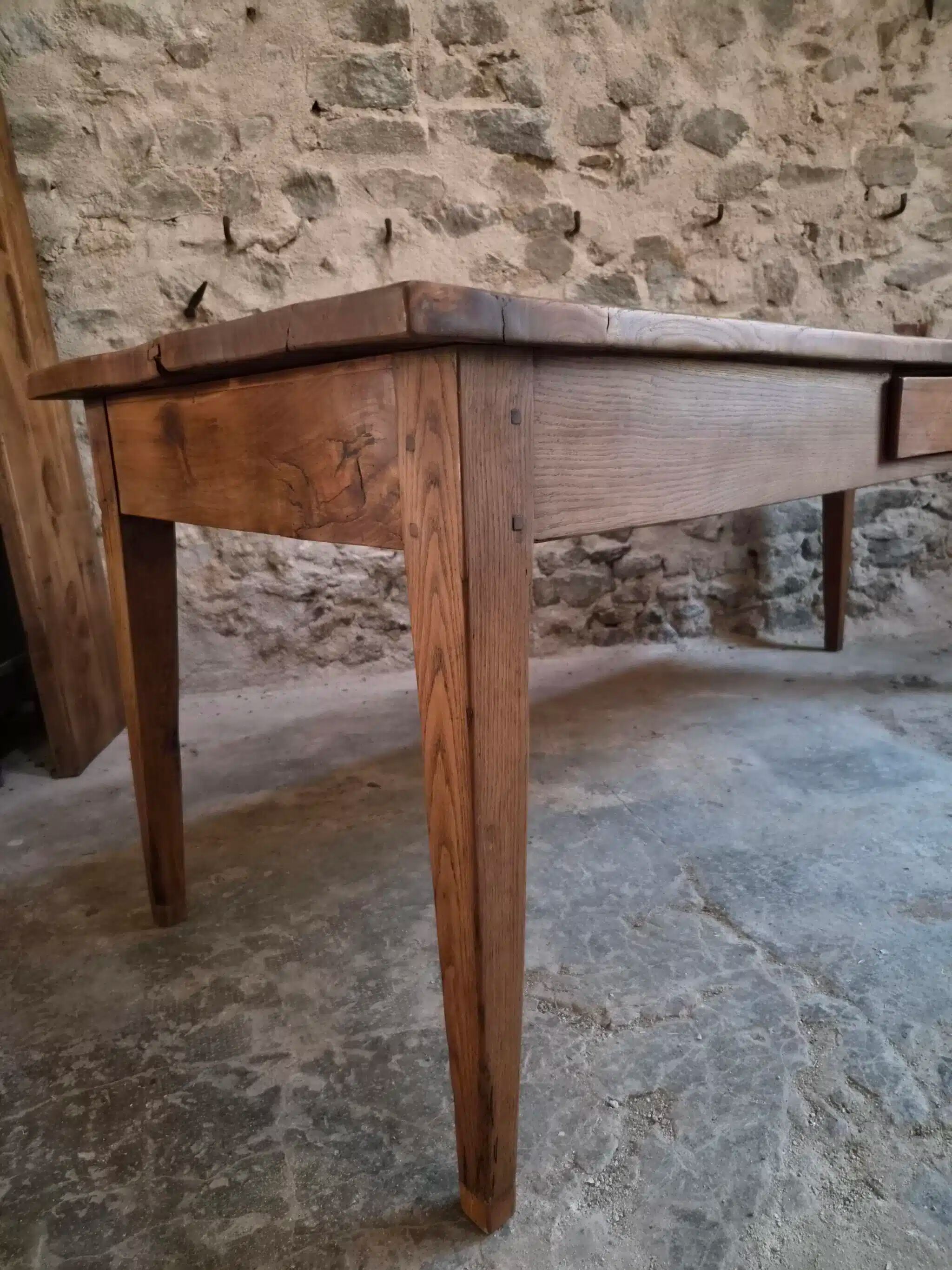 18th-century French farmhouse dining table in oak and chestnut.